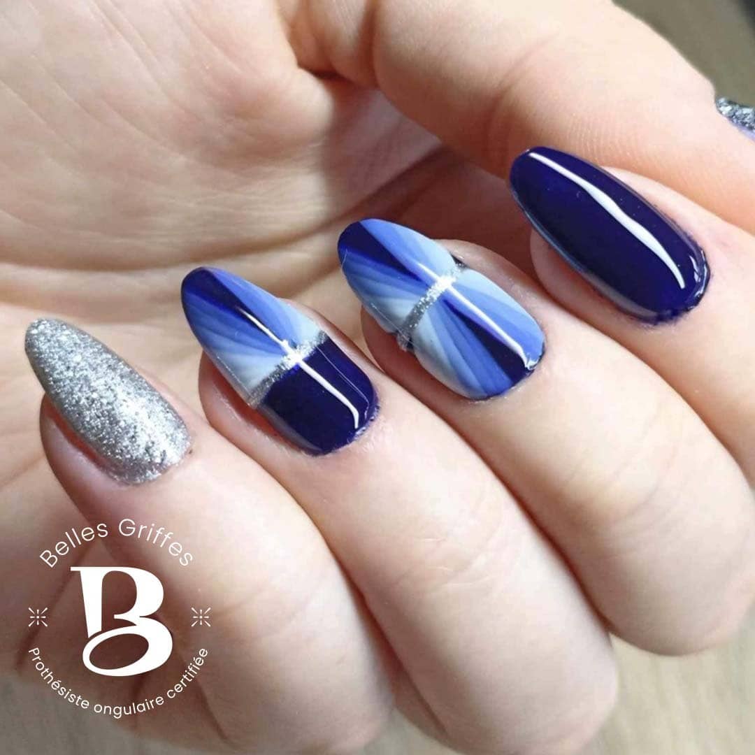 Photographie de création d'ongles